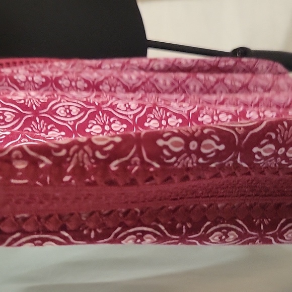 Burgundy floral top with lace - Picture 7 of 7